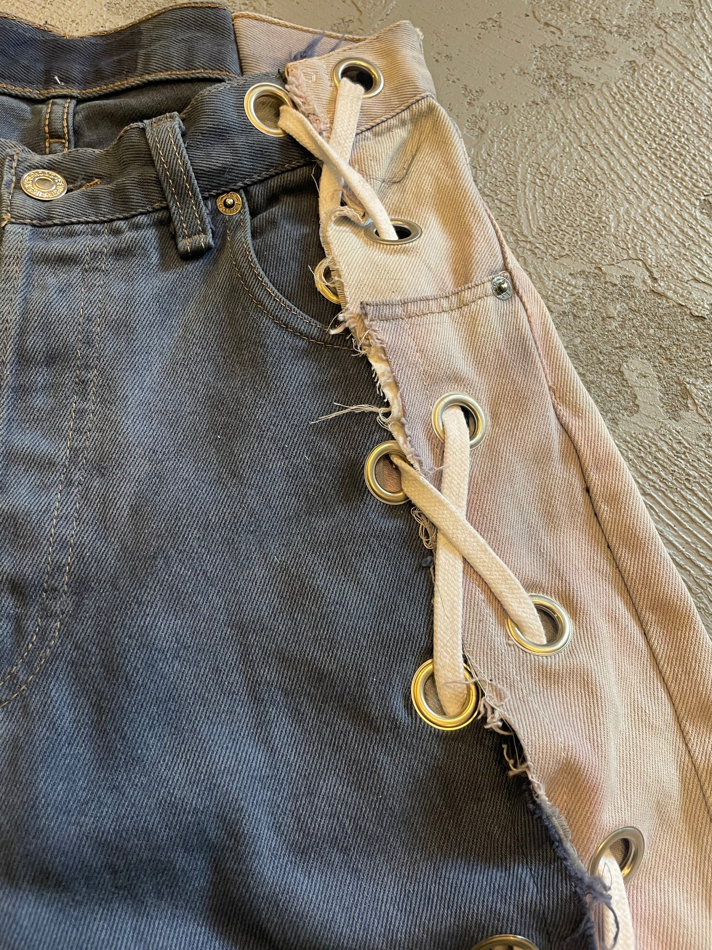 MOVE REWORKED JEANS