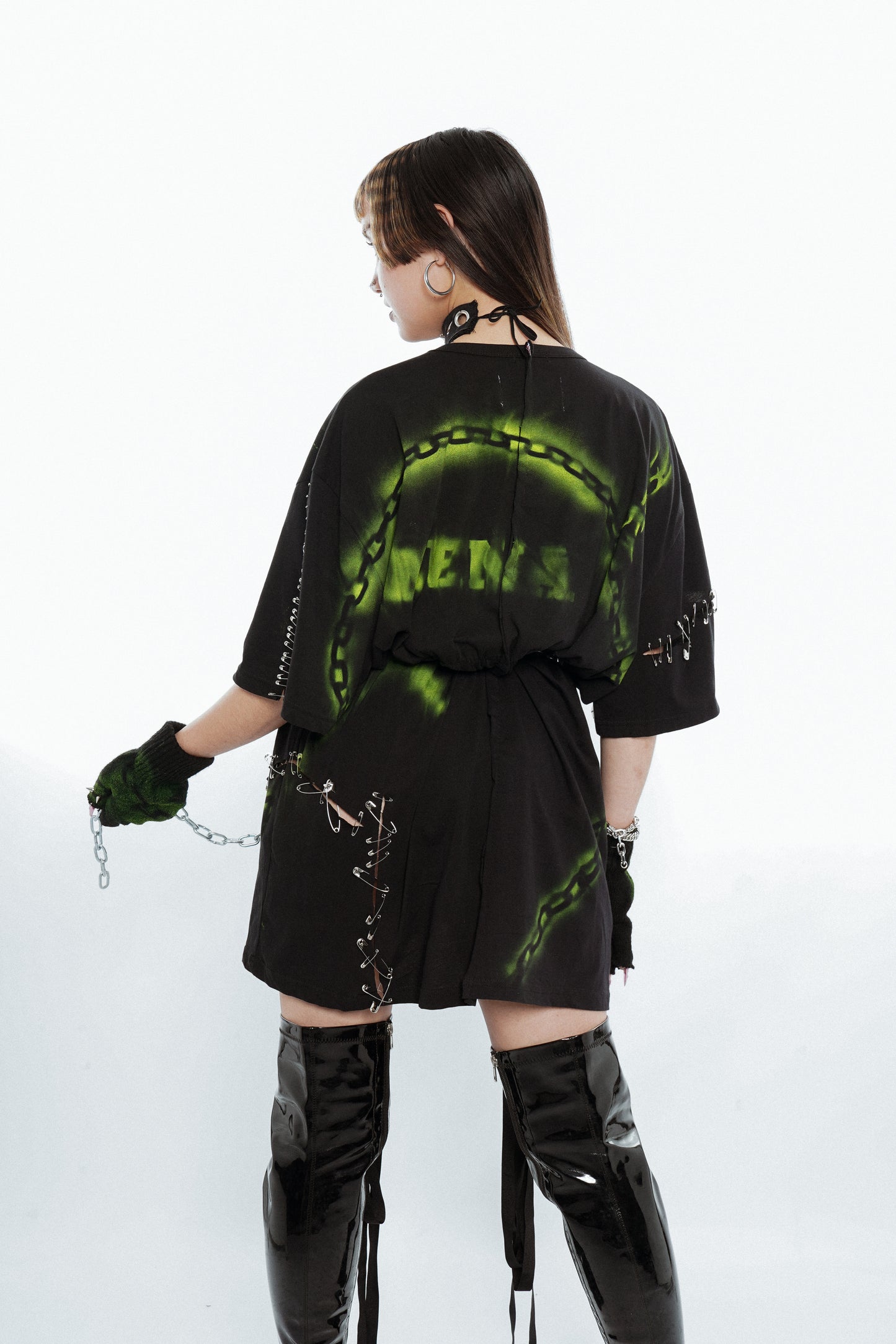 MIRROR CHAOS T-SHIRT DRESS