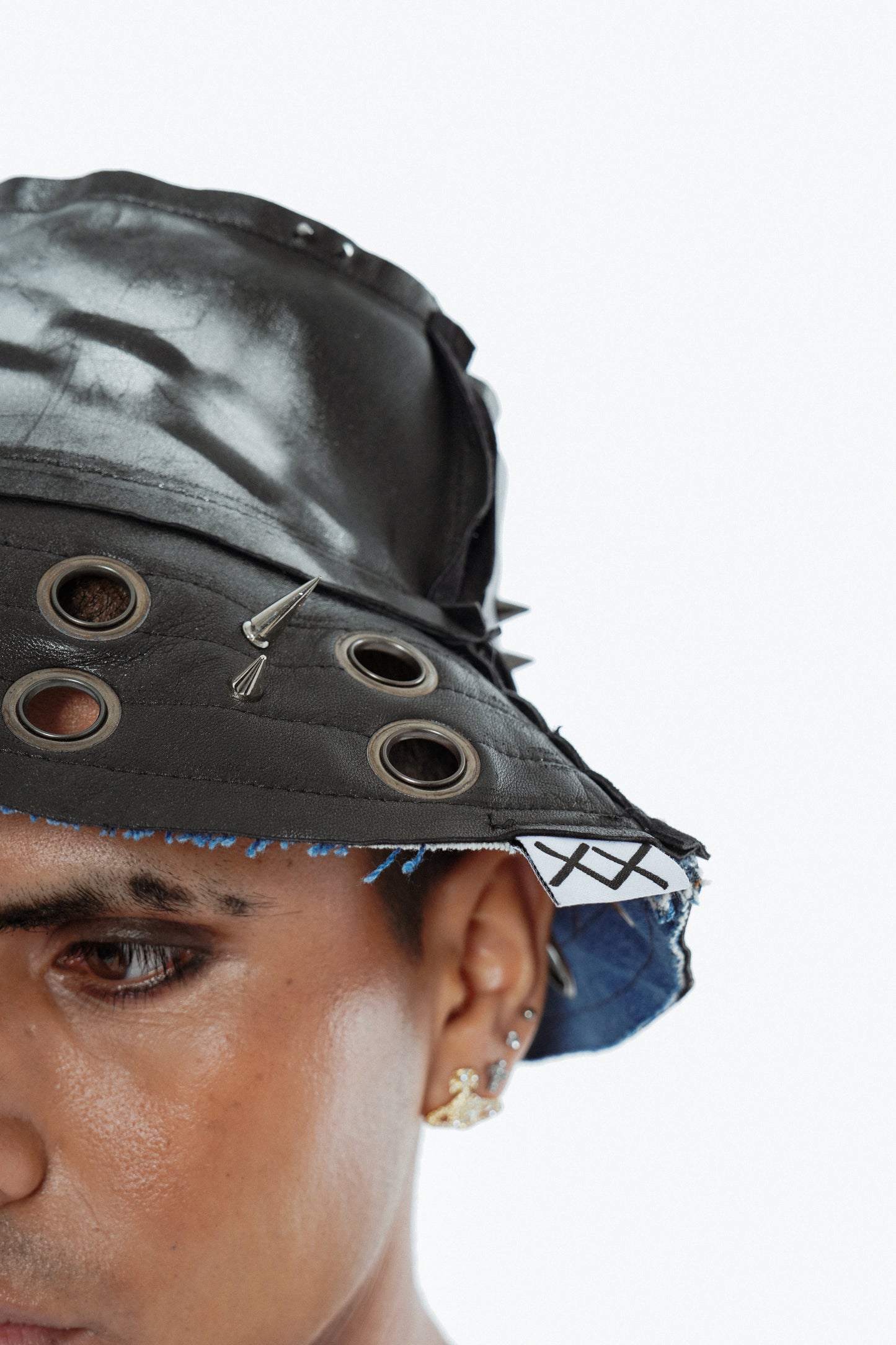 Morph Eyelet Bucket Hat