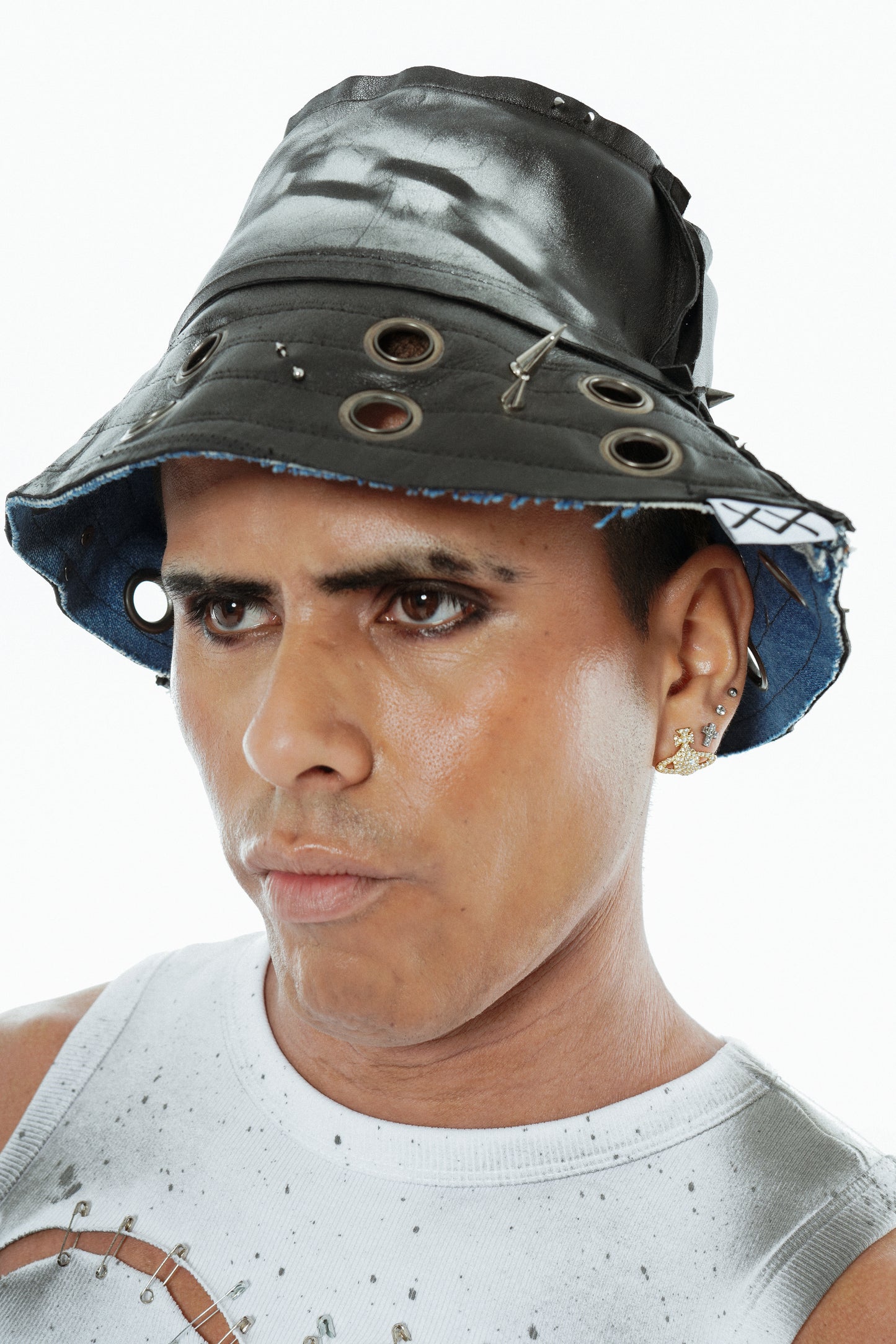 Morph Eyelet Bucket Hat