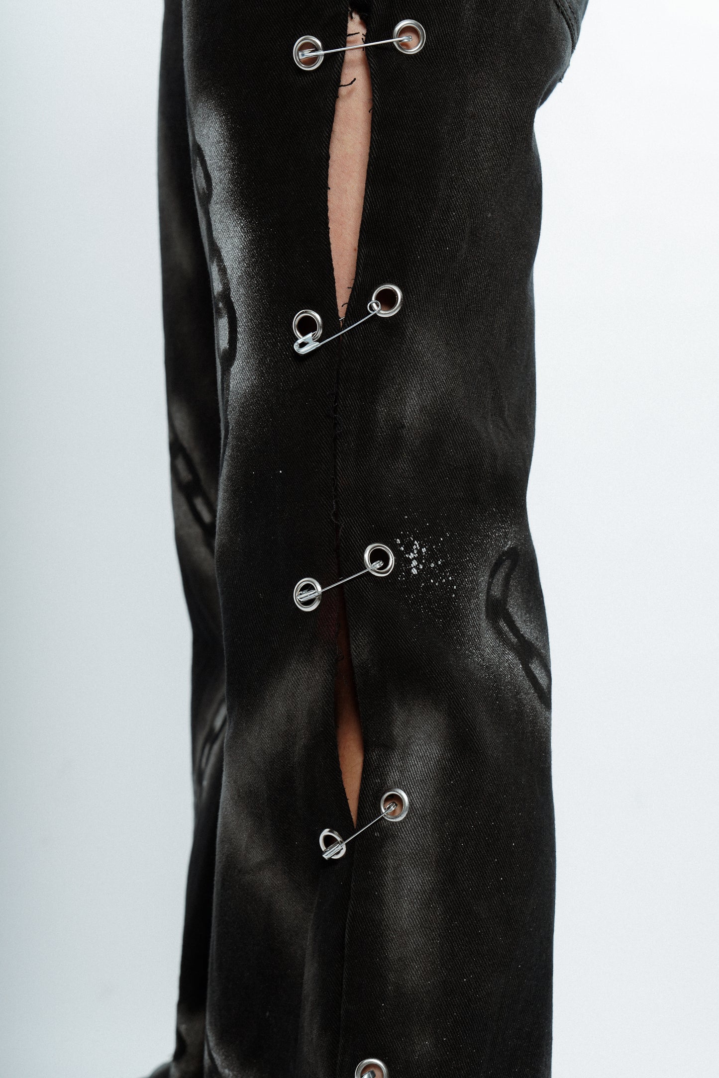 Mirror Chain Flare Jeans