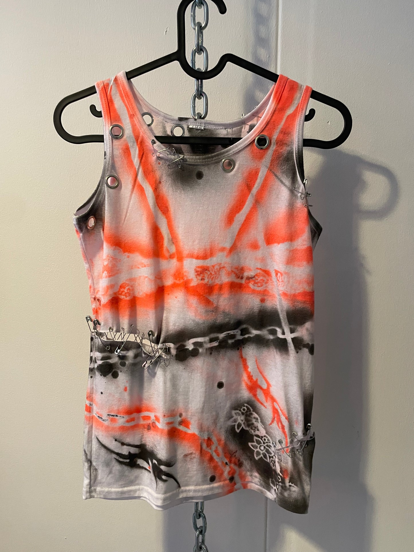 Punk spraypaint tanktop