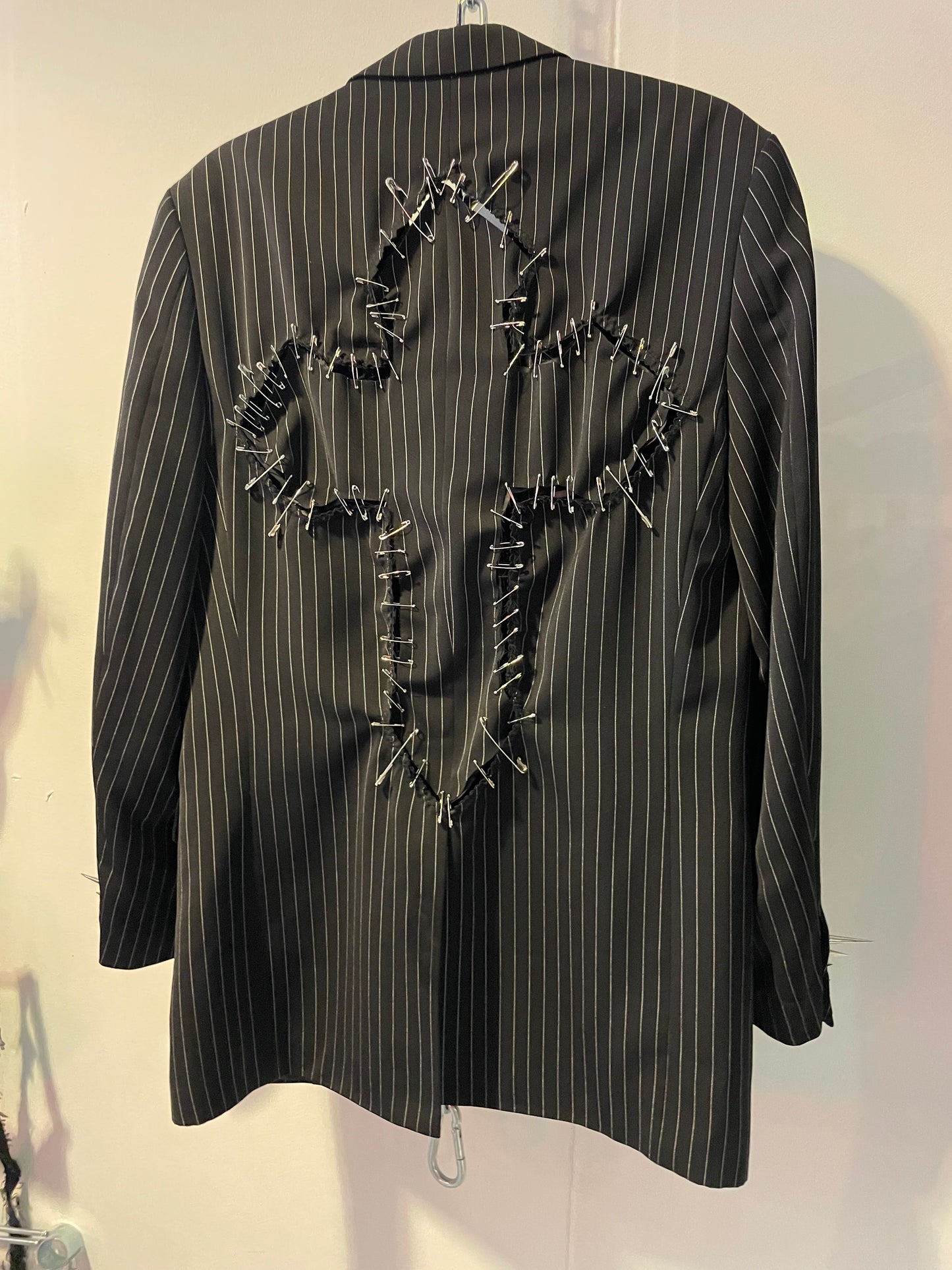 Cross blazer