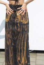 Load image into Gallery viewer, CATCH MAXI SKIRT BLACK/ORANGE
