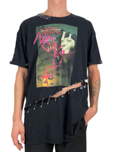Load image into Gallery viewer, T-SHIRT RECONSTRUCTED THE CHRONICLES PINK
