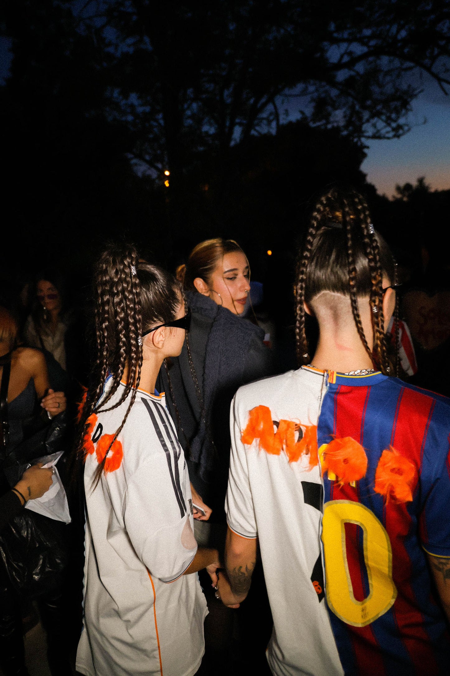 EL CLASICO TWIN TEE